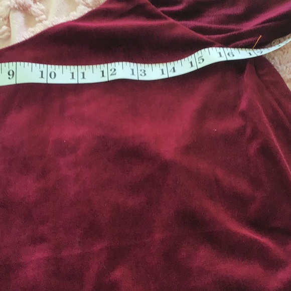 ROMEO & JULIET COUTURE BURGUNDY VELOUR BLACK RIBBON SHOULDER STRAPS MEDIUM - Picture 10 of 14